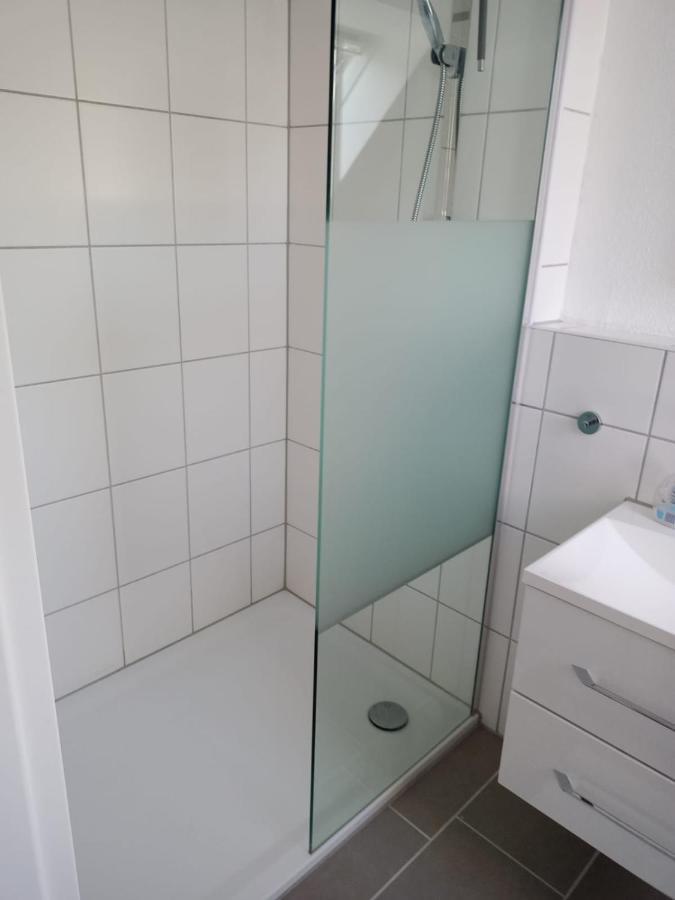 Modernes 21 M² Apartment Modern, Zentral Шортенс Экстерьер фото